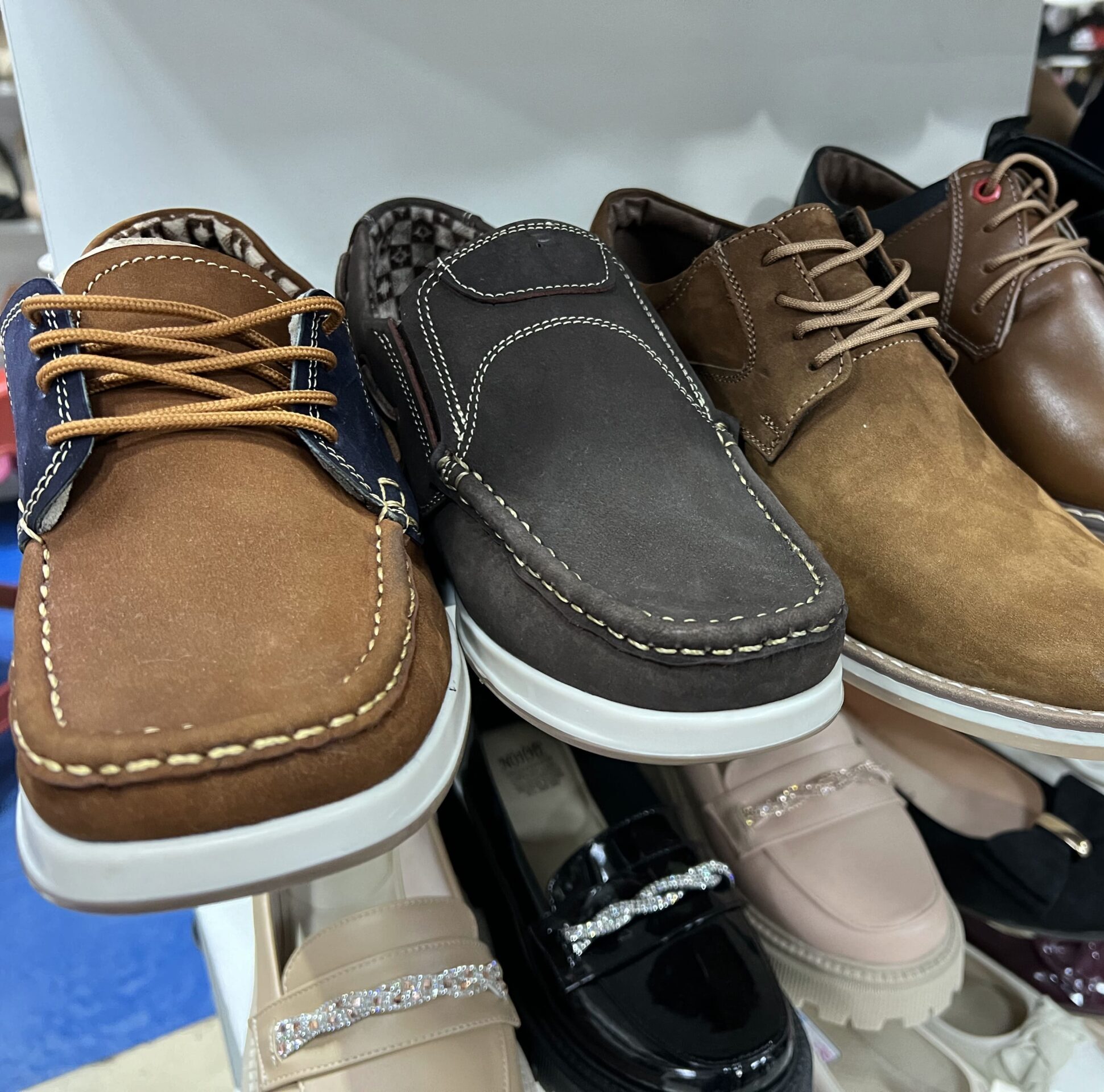 Zapatos casuales con cordón – Tienda - Main Image